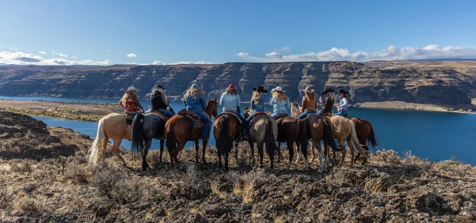 Horseback Riding at Sagecliffe Resort